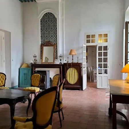 Dans Un Chateau * Ribaute-les-Tavernes
